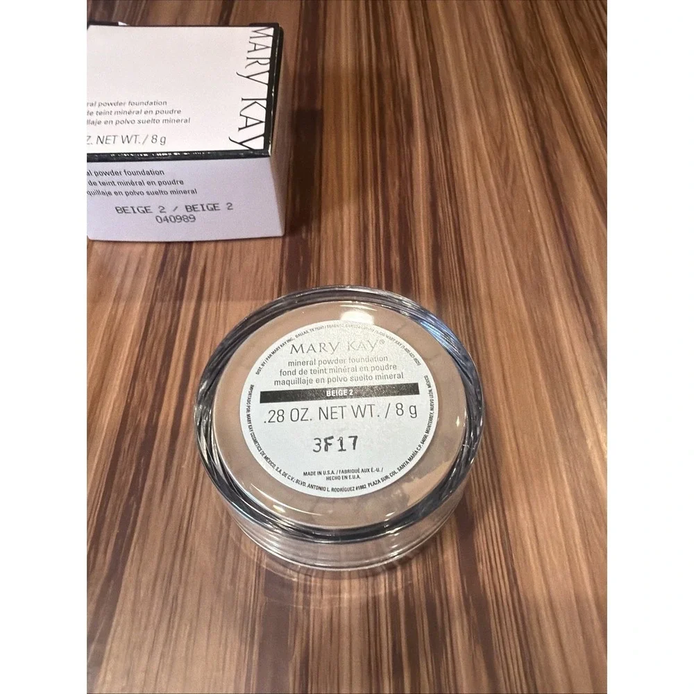 Mary Kay Mineral Powder Foundation Beige 2 New in Box  discontinued